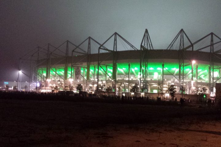 Borussiapark by night